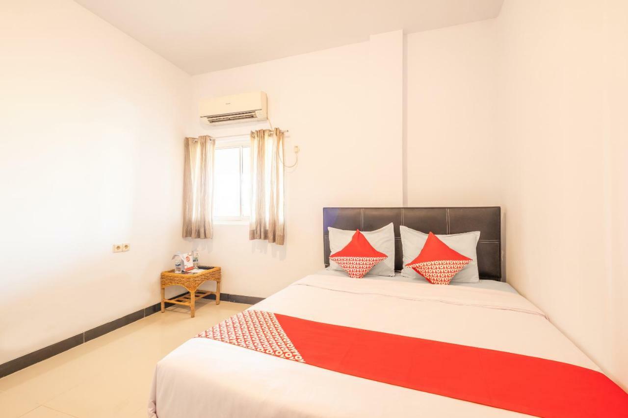 Oyo 863 Tenacity Guest House Syariah Cirebon Bagian luar foto